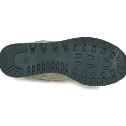 574