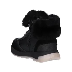 910810-30 KICKFLUFFY