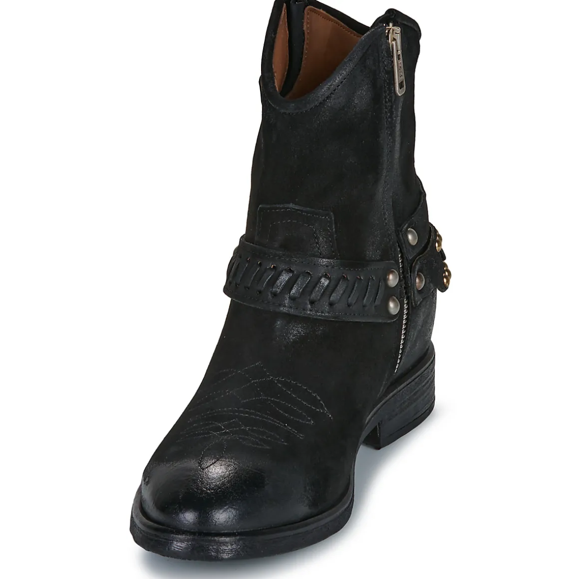 ISOLA BUCKLE